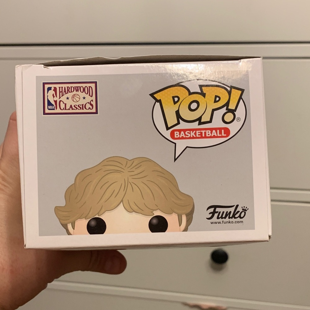 NBA Pop Basketball Vinyl | Larry Bird 77 - Picture 3 of 5